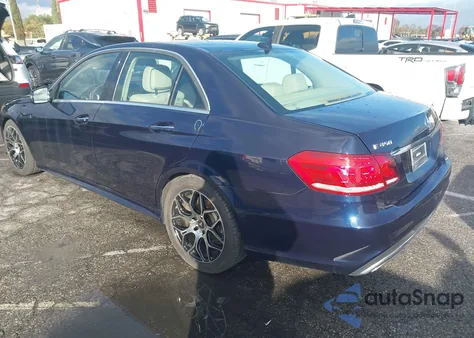 2014 Mercedes-Benz E 350 z USA, uszkodzony, nr VIN WDDHF5KB2EB007479